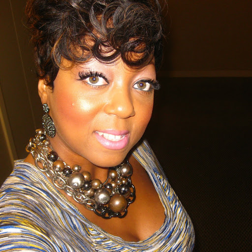 Veronica Jones Photo 9