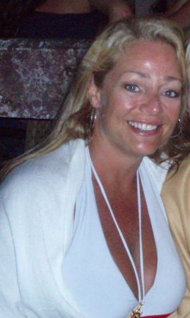 Becky Marshall Photo 10