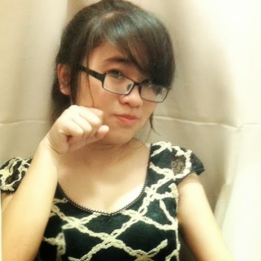 Yen Quach Photo 14