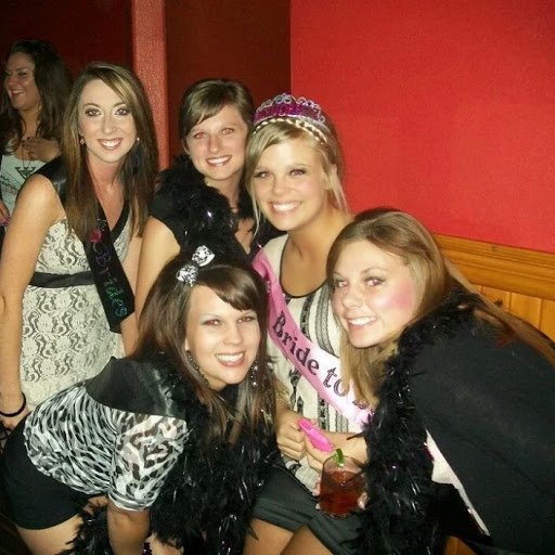 Stephanie Horton Photo 30