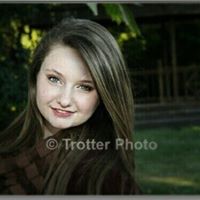 Sara Vargo Photo 10
