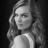 Ellie Gallagher Photo 2