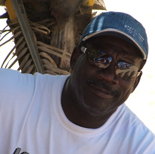 Leonard Daniel Photo 8