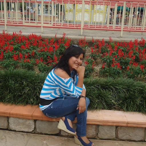 Karol Escobar Photo 22