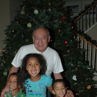 Robert Zaragoza Photo 36