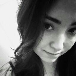 Dani Harrison Photo 18
