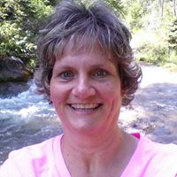 Malinda Hayes Photo 15
