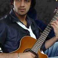 Sandy Fernandes Photo 11