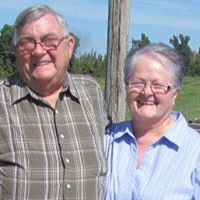 Judy Elmore Photo 22