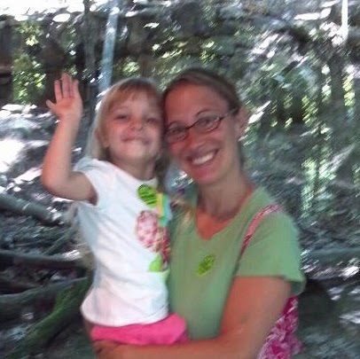 Angela Vaillancourt Photo 8