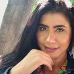 Alejandra Hincapie Photo 15