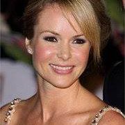 Amanda Holden Photo 37