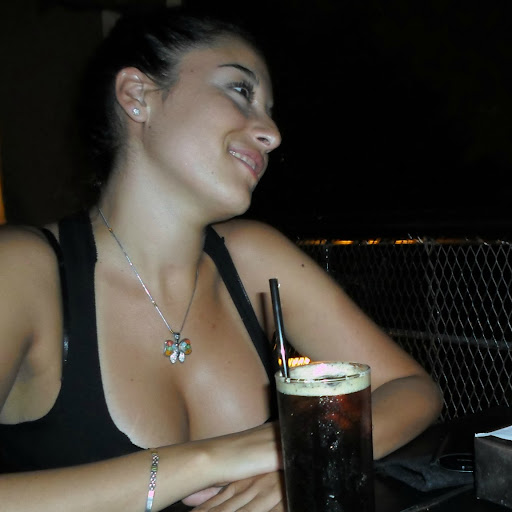 Carla Rios Photo 18