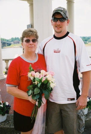 Cathy Barr Photo 14