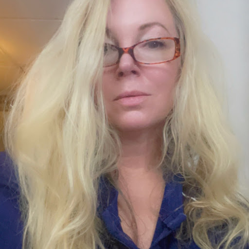 Tina Henthorn Photo 6