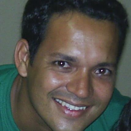 Eric Rocha Photo 29