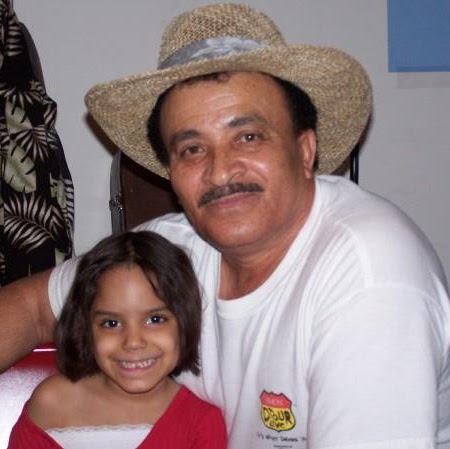 Julio Cruz Photo 43