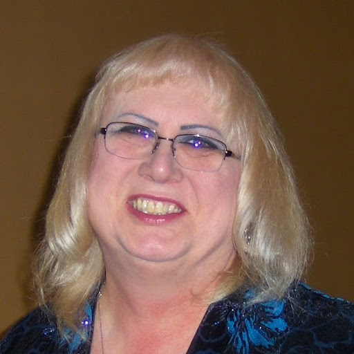 Linda Simpson Photo 35