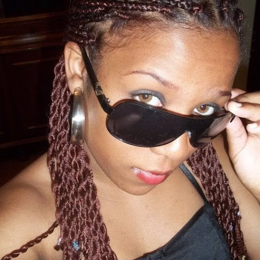 Carmen Richardson Photo 26