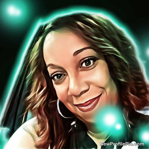 Renee Williams Photo 26