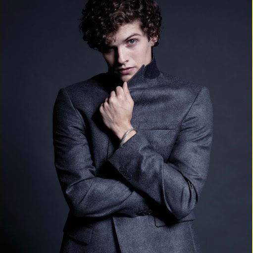 Daniel Sharman Photo 5