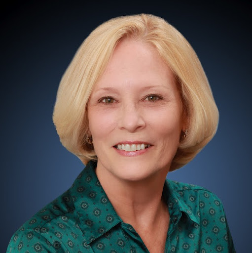 Lynn Hebert Photo 22