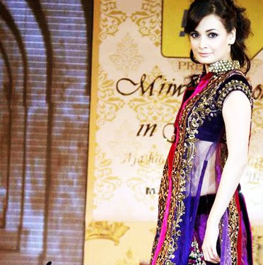 Esha Bhatia Photo 12