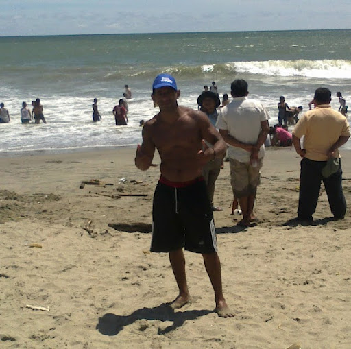 Armando Urbina Photo 12