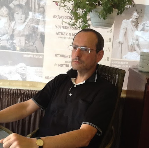 Jean Reno Photo 17