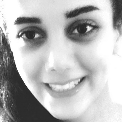 Roya Salehi Photo 9