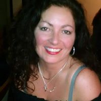 Suzanne Adams Photo 15