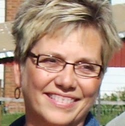 Mary Dillon Photo 15