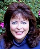 Elizabeth Lamb Photo 31