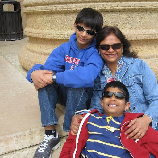 Parul Raval Photo 3