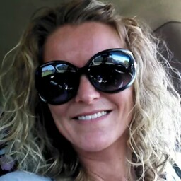 Maria Bailey Photo 25