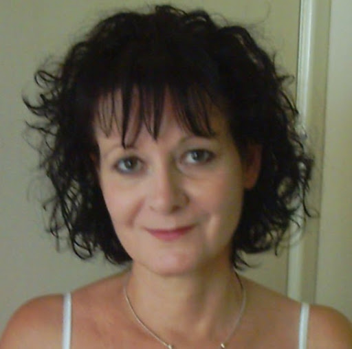 Linda Reynolds Photo 8