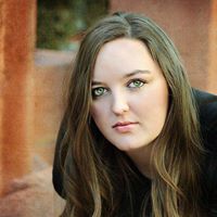 Katherine Larsen Photo 28