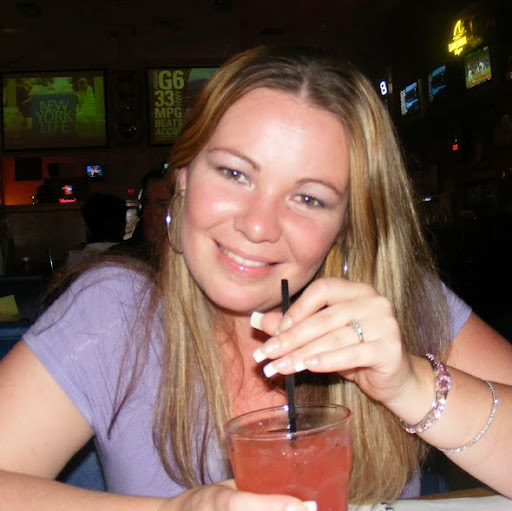 Stephanie Trout Photo 32