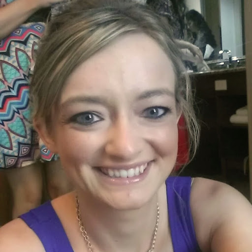 Alicia Davis Photo 28