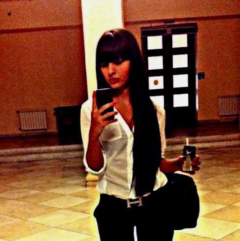 Jennifer Robles Photo 29