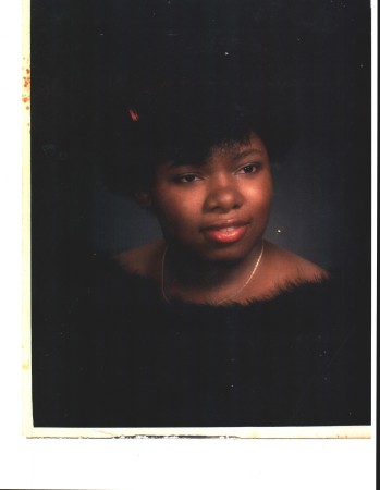 Julie Griffin Photo 25