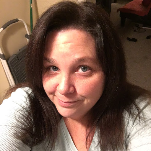 Michelle Thompson Photo 20
