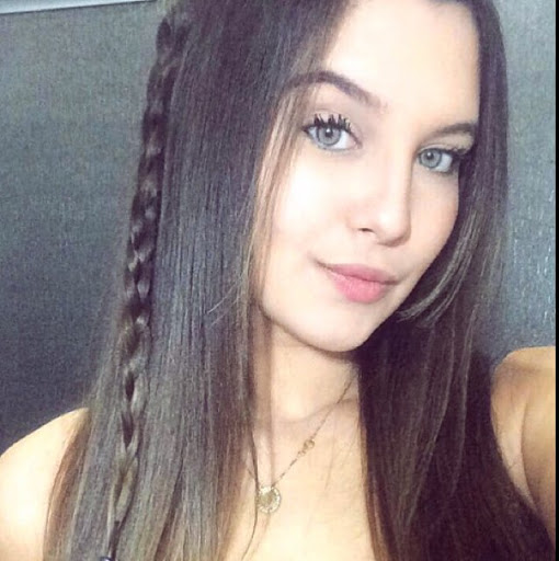 Amanda Coimbra Photo 20