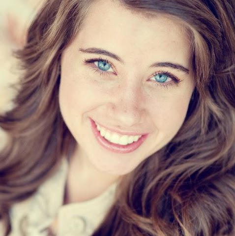 Katie Abbott Photo 37
