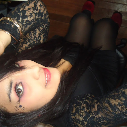 Alejandra Gonzalez Photo 24