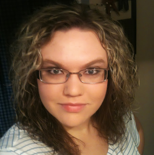 Alana Lockhart Photo 4