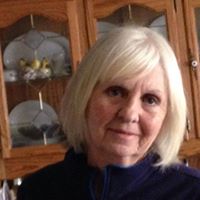 Linda Riddle Photo 31