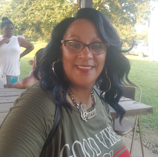 Joyce Gibson Photo 23