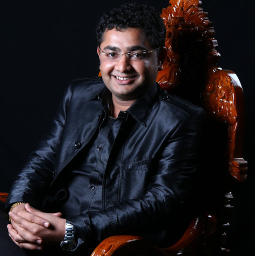 Gaurav Tailor Photo 14
