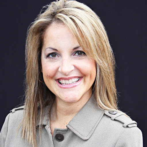 Kelly Pierre Photo 16